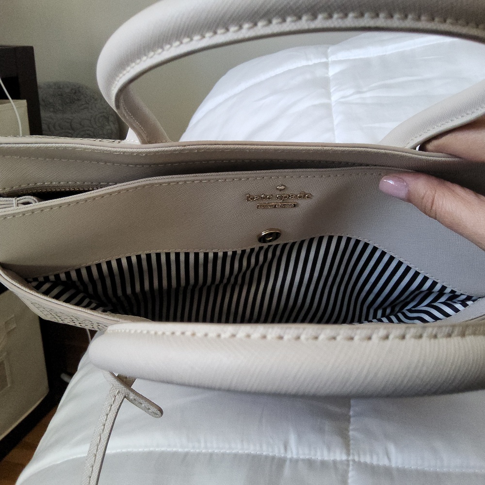 Kate Spade - Picture 5 of 7
